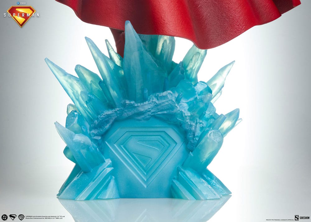 Superman (2025) Premium Format Statues Superman 61 cm & Krypto 23 cm Bundle (2)