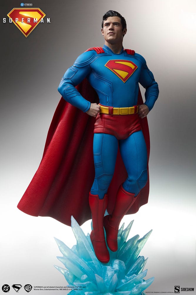 Superman (2025) Premium Format Statue Superman 61 cm Statues