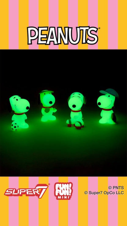 Peanuts Fun! Fun! Mini Figures Wave 01 Athlete Snoopy Blind Box Display (9)
