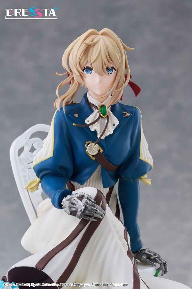 Violet Evergarden Dressta PVC Figure Violet Evergarden 17 cm