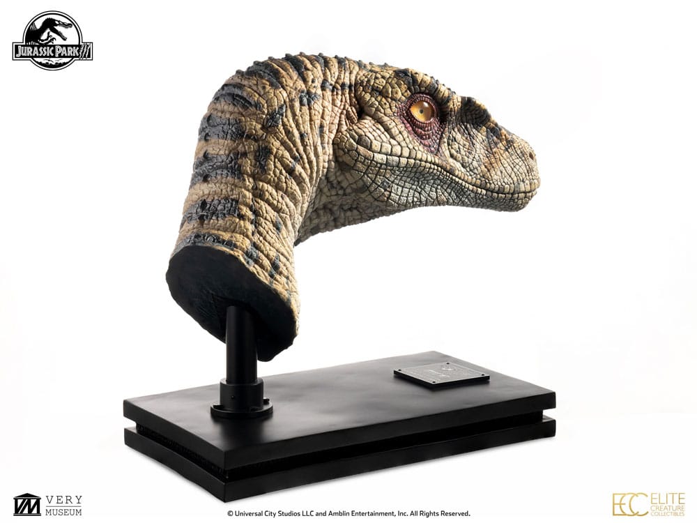 Jurassic Park III Bust Female Velociraptor White Queen 75 cm Busts