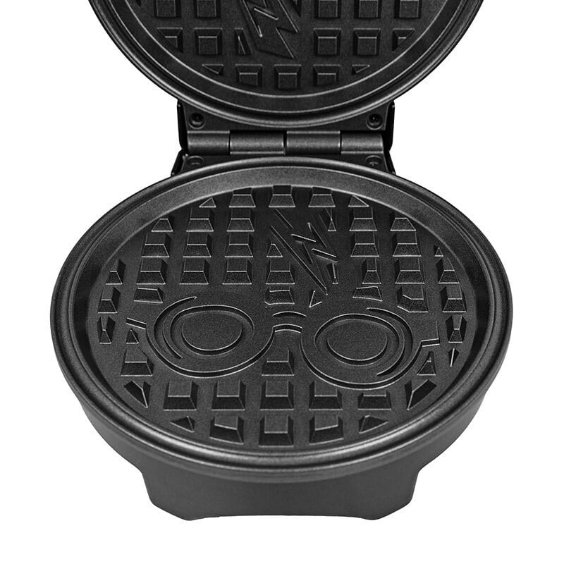 Harry Potter Waffle Maker Glasses and Lightning Bolt Uncanny Brands