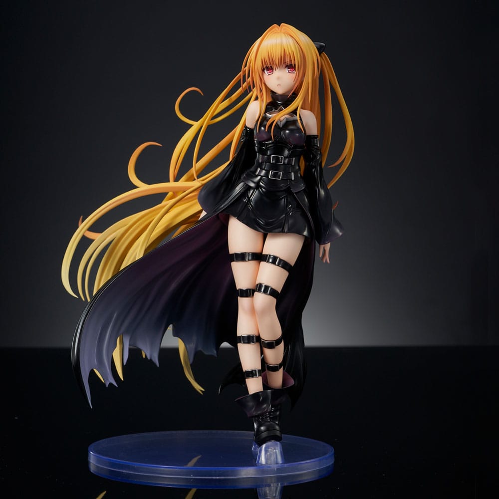 To Love-Ru Darkness PVC Statue 1/6 Golden Darkness Black Trance Version 20 cm