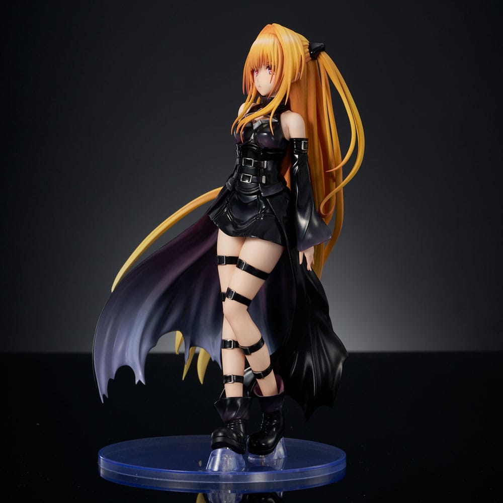 To Love-Ru Darkness PVC Statue 1/6 Golden Darkness Black Trance Version 20 cm