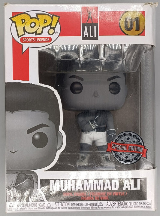 01 Muhammad Ali - B&W - Sports Legends Funko POP - Box Damaged