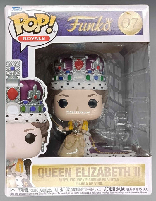 #07 Queen Elizabeth II (Coronation) Premium - Royals