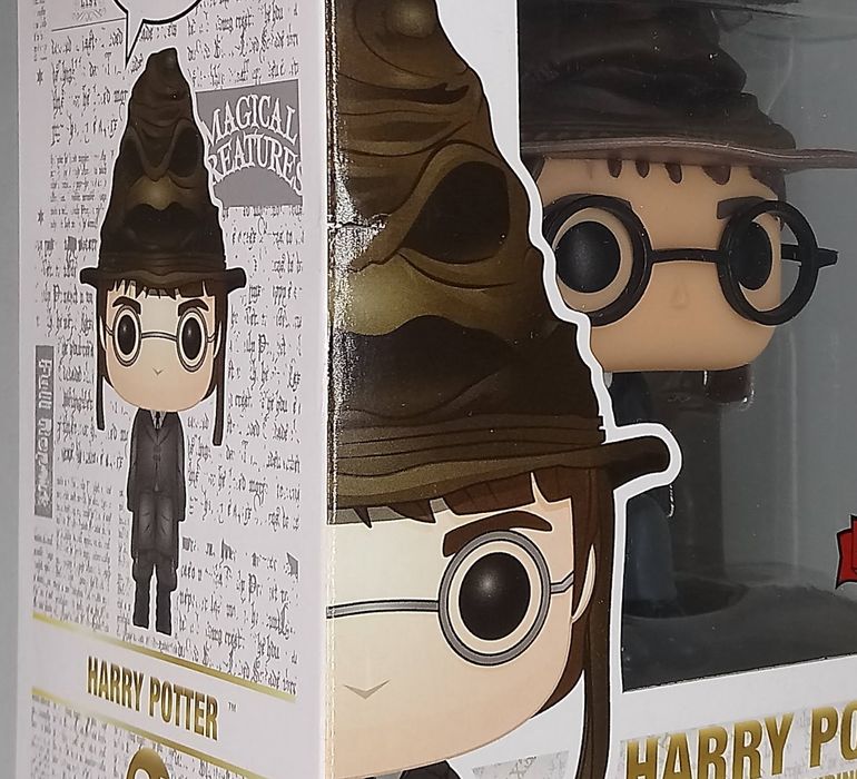 21 Harry Potter (Sorting Hat) - Harry Potter - Box Damaged Funko POP